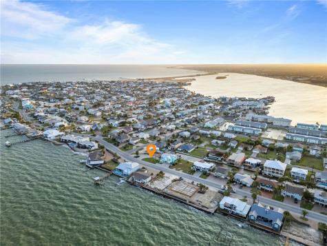 1863 Bay Shore Drive Rockport TX 78382
