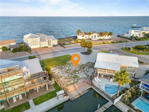 1863 Bay Shore Drive Rockport TX 78382