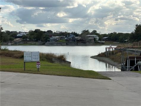 563 Carmel Drive Sandia TX 78383