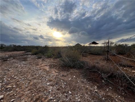 256 Coyote Crossing San Diego TX 78384