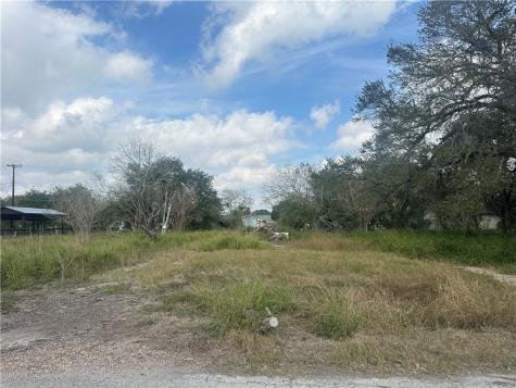 307 Burton Street Woodsboro TX 78393
