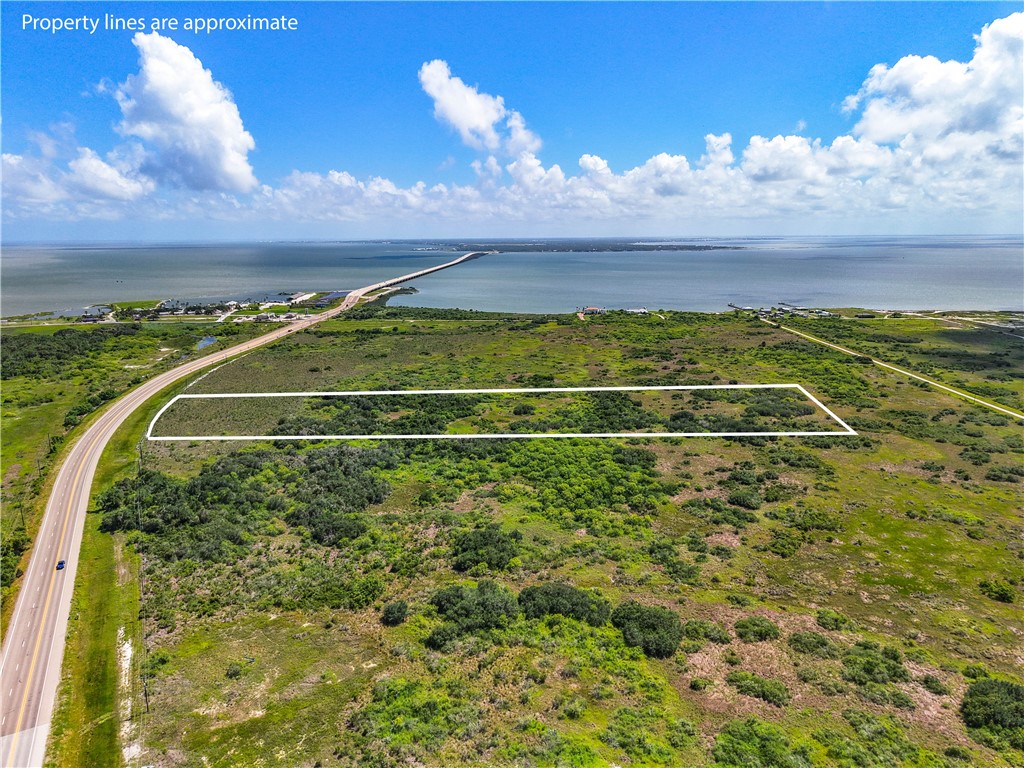 6051 Hwy 35 N Rockport TX 78382