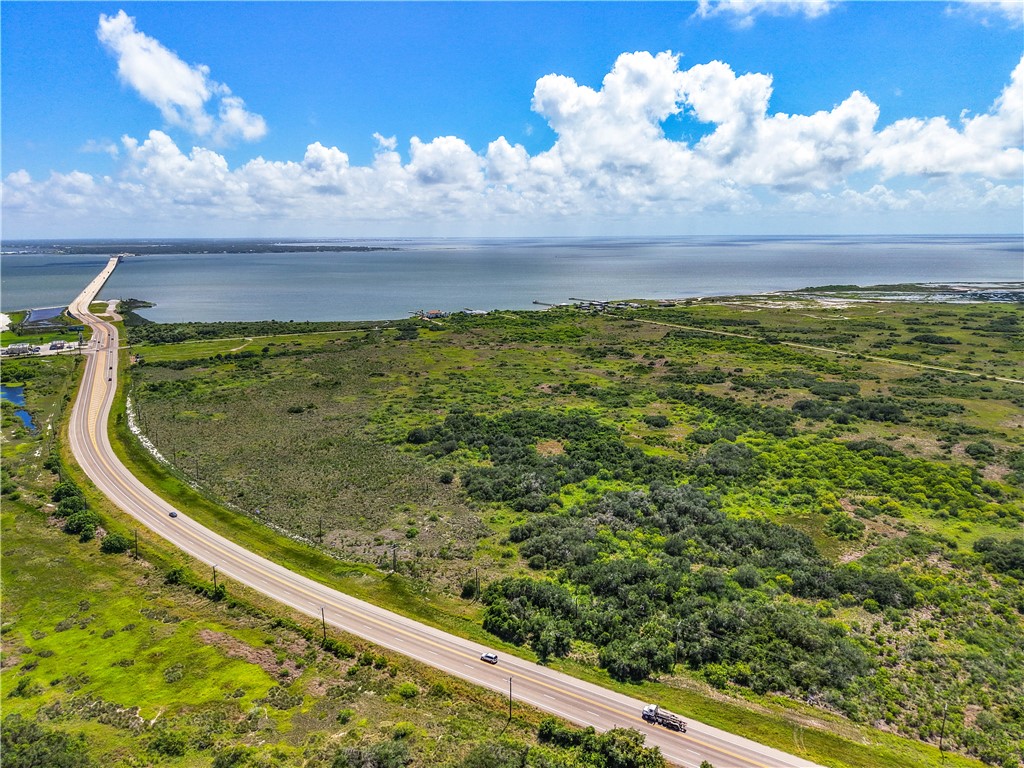 6051 Hwy 35 N Rockport TX 78382