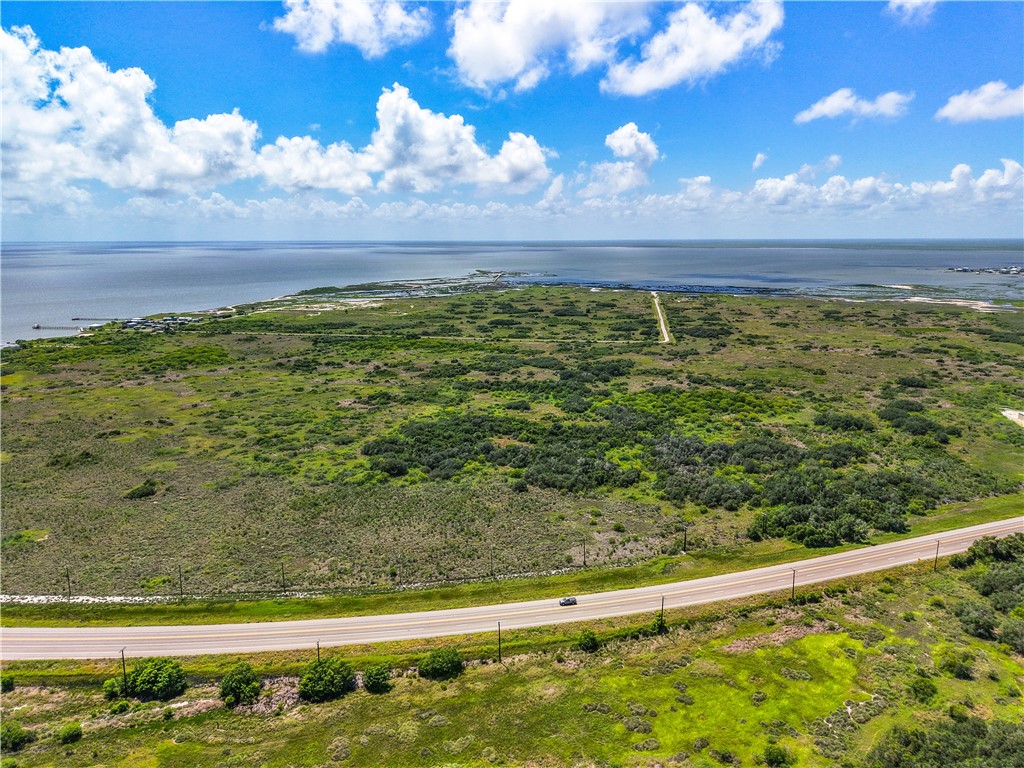 6051 Hwy 35 N Rockport TX 78382