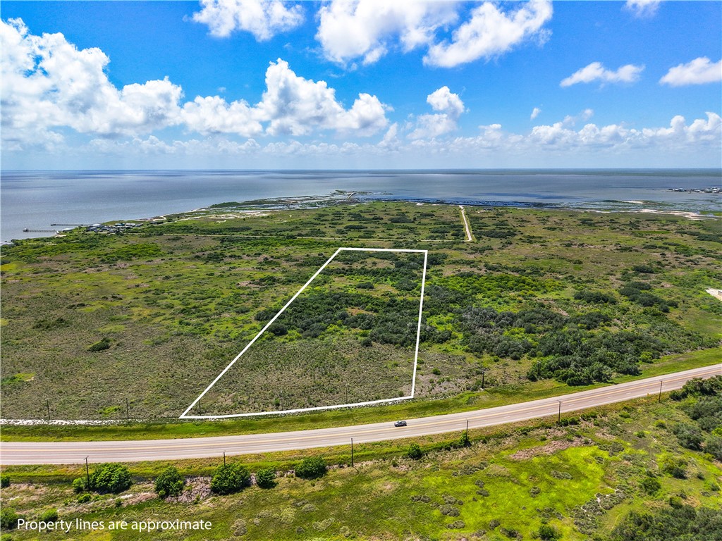 6051 Hwy 35 N Rockport TX 78382