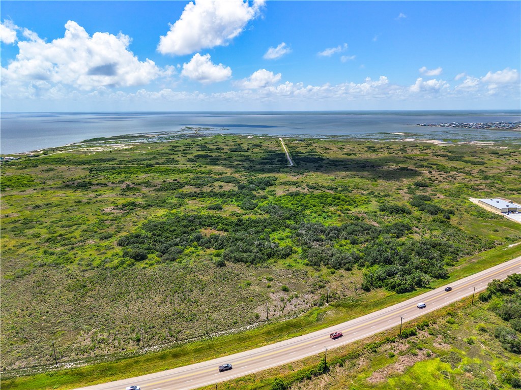 6051 Hwy 35 N Rockport TX 78382