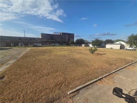 222 E Lott Avenue Kingsville TX 78363