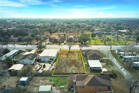 822 W Sinton Street Sinton TX 78387