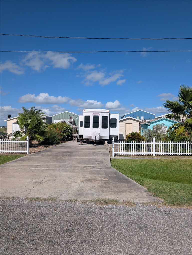 2019 S Doughty Street Rockport TX 78382