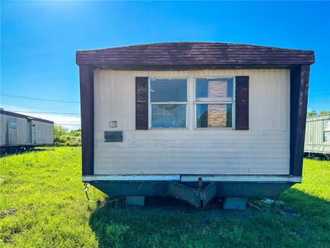 1007 John Wayne Drive Robstown TX 78380