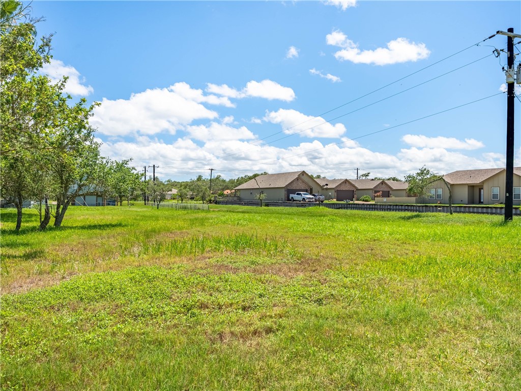 212 Timber Lane Rockport TX 78382