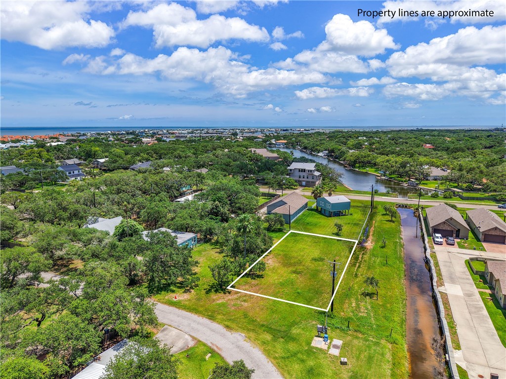 212 Timber Lane Rockport TX 78382