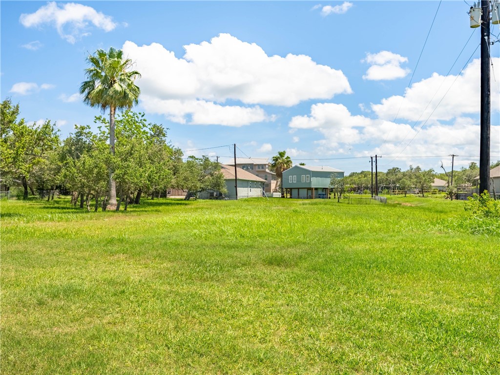 212 Timber Lane Rockport TX 78382