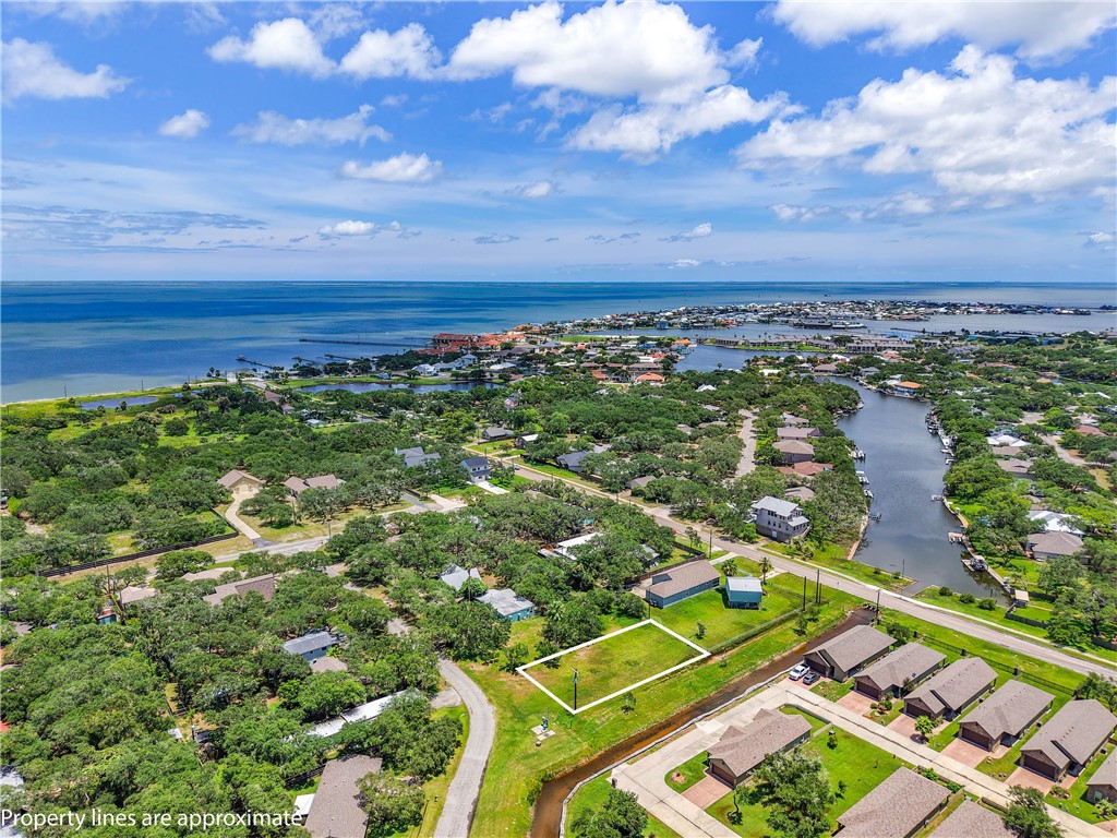 212 Timber Lane Rockport TX 78382