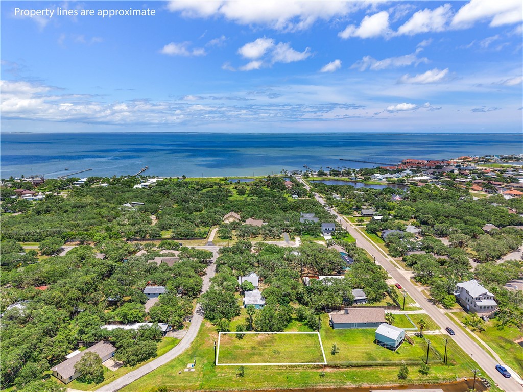 212 Timber Lane Rockport TX 78382