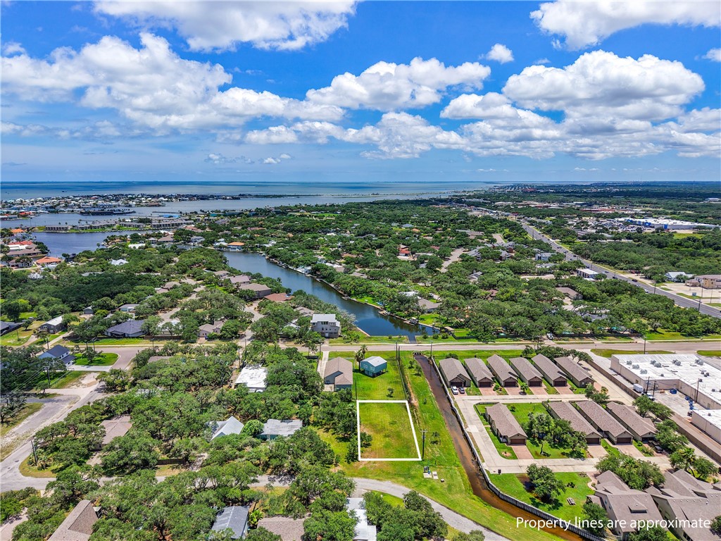 212 Timber Lane Rockport TX 78382
