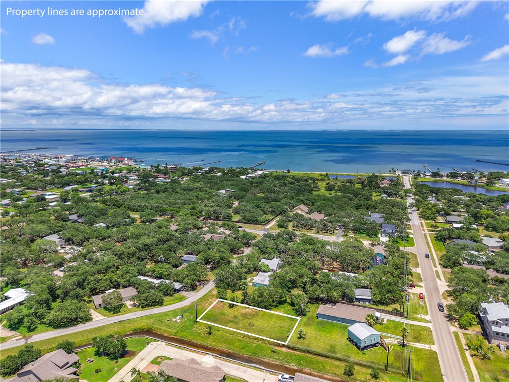 212 Timber Lane Rockport TX 78382