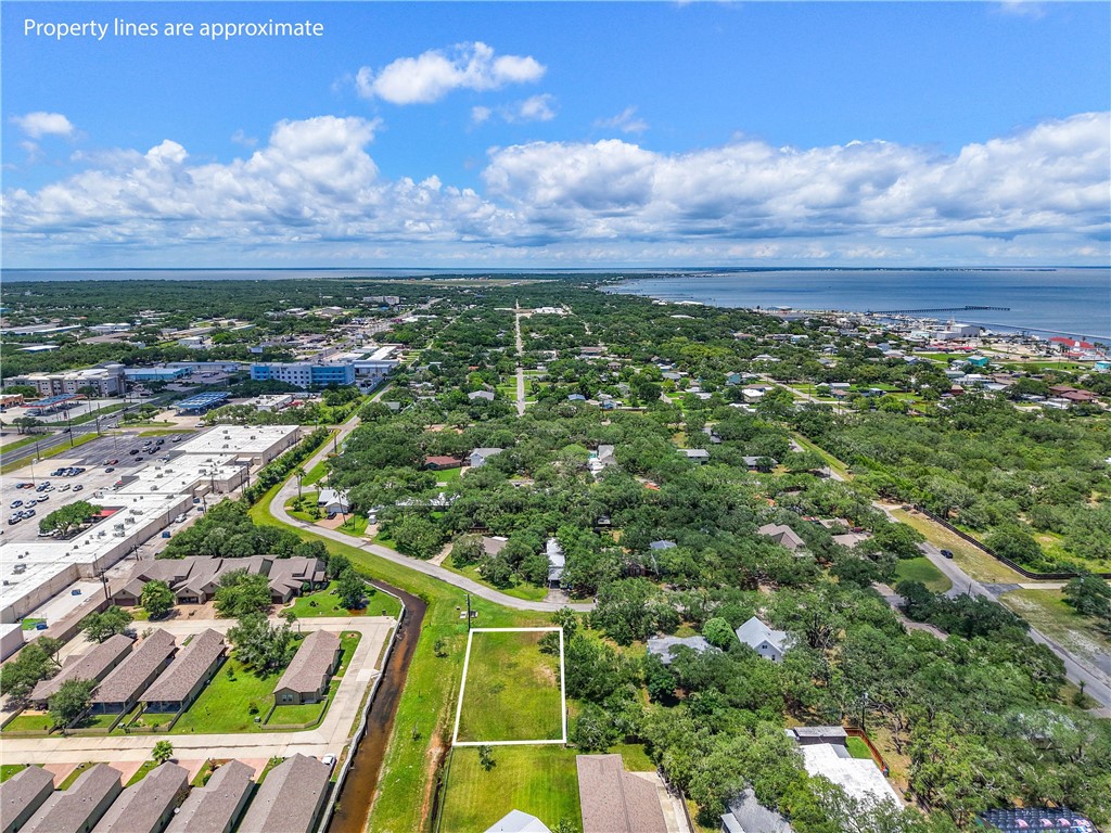 212 Timber Lane Rockport TX 78382