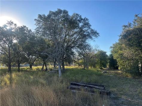 313 Burton Woodsboro TX 78393