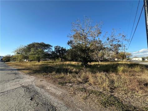313 Burton Woodsboro TX 78393