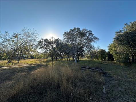 313 Burton Woodsboro TX 78393