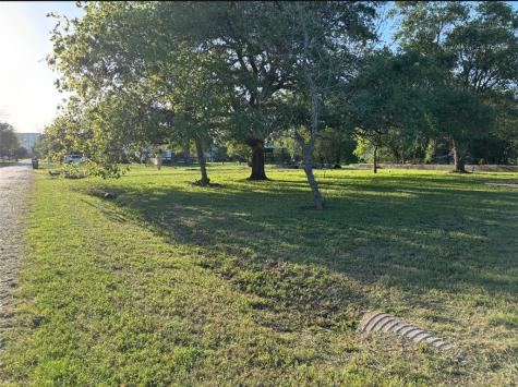 313 Burton Woodsboro TX 78393