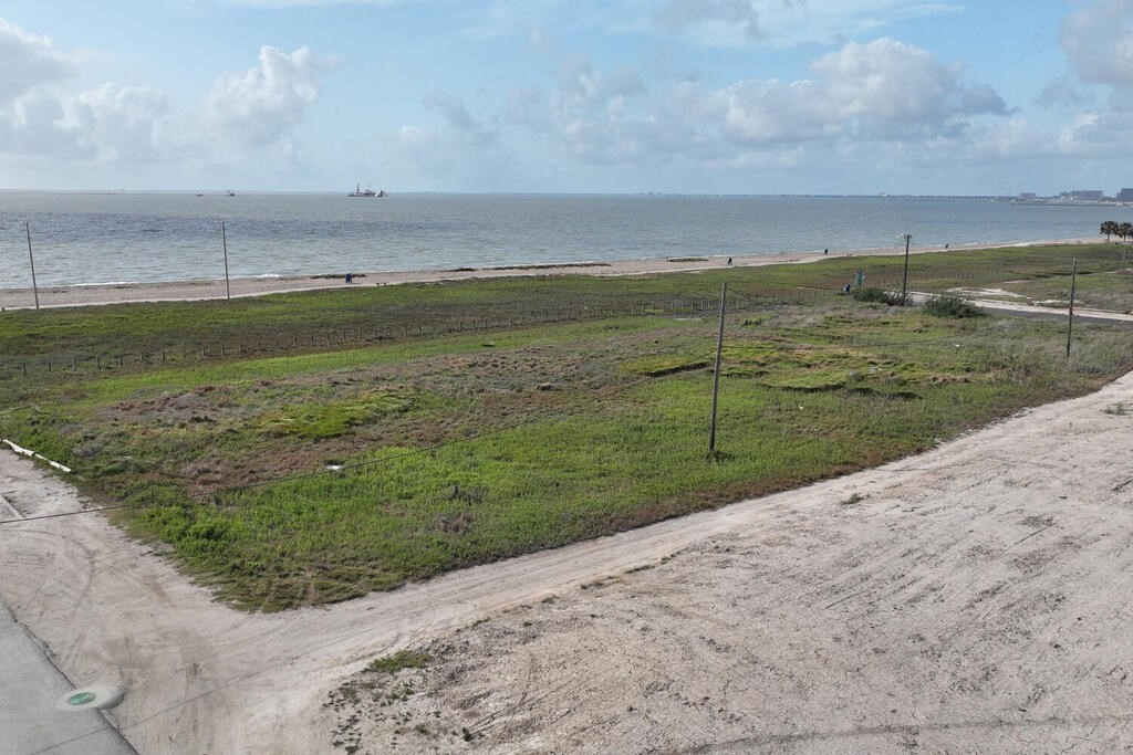 4421 N Shoreline Boulevard Corpus Christi TX 78402