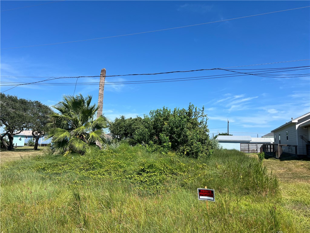 1518 S Pearl Street Rockport TX 78382