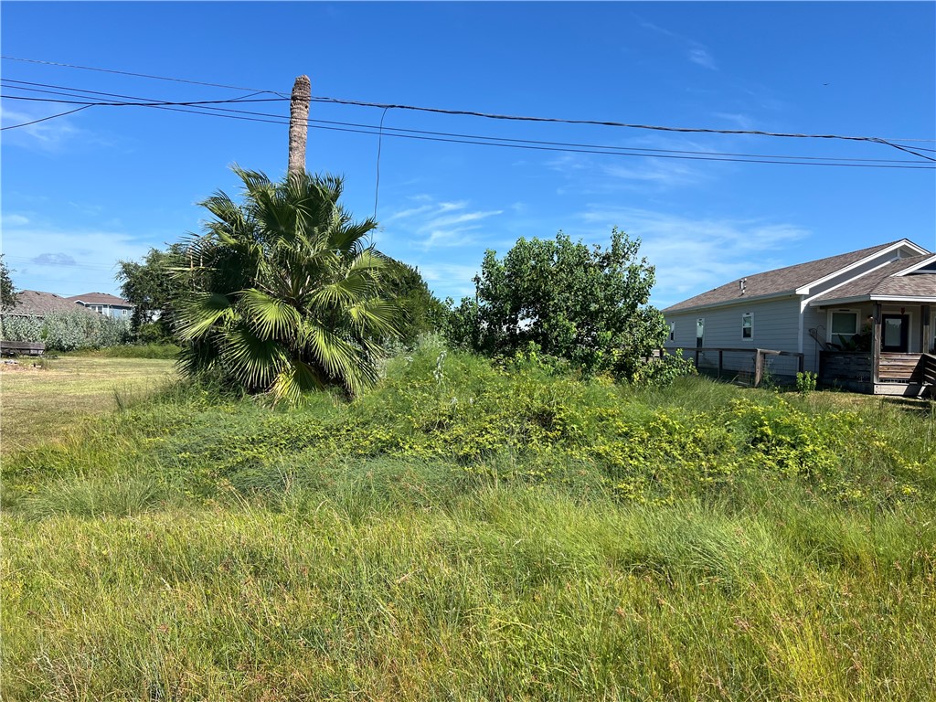 1518 S Pearl Street Rockport TX 78382