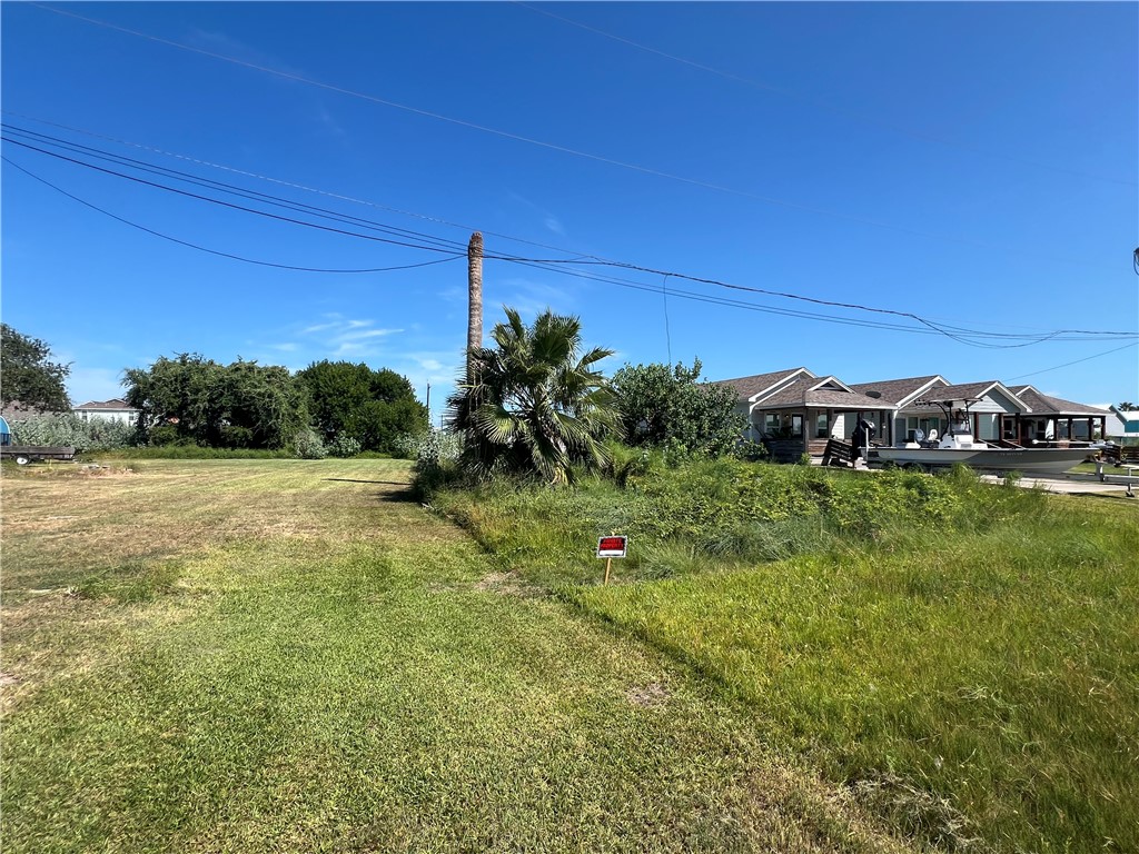 1518 S Pearl Street Rockport TX 78382