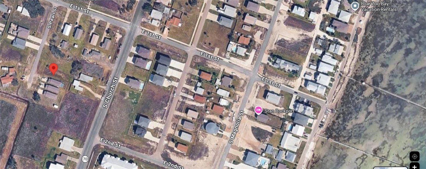 1518 S Pearl Street Rockport TX 78382