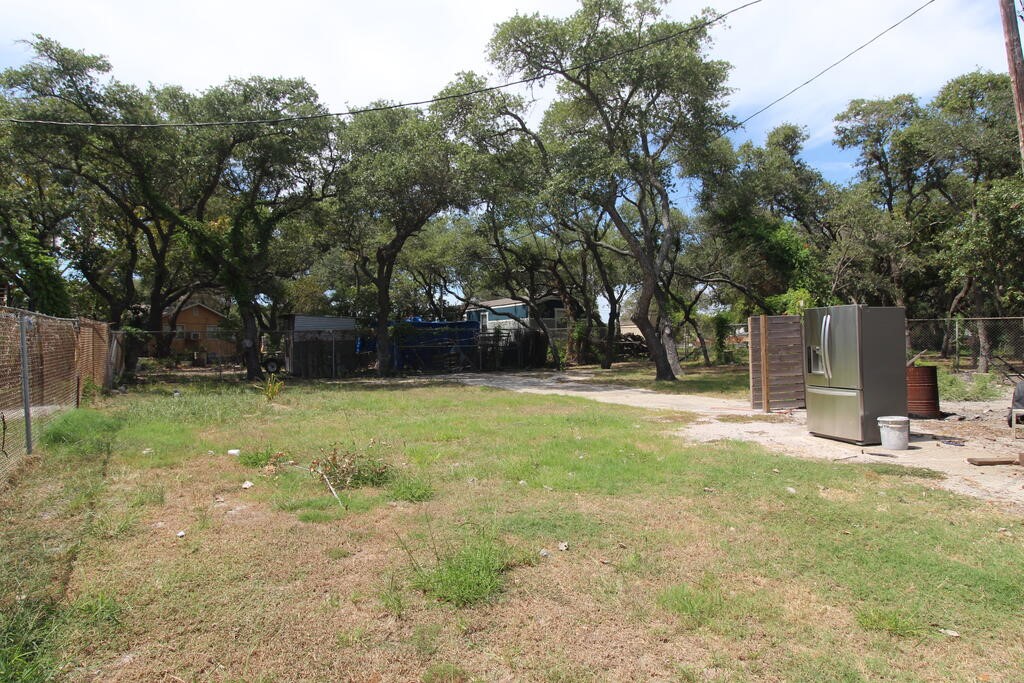 625 S Kossuth Rockport TX 78382