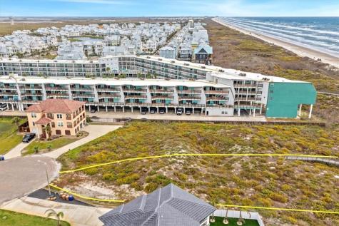 102 Mariners Drive Port Aransas TX 78373