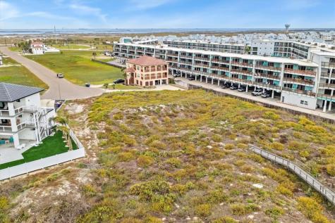 102 Mariners Drive Port Aransas TX 78373