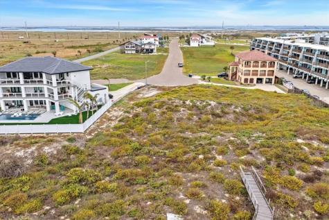 102 Mariners Drive Port Aransas TX 78373