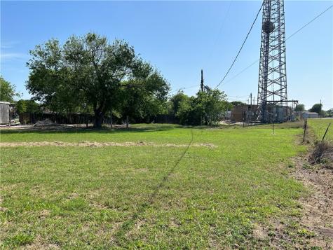 623 Commerce Street Portland TX 78374