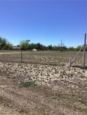 2227 F Road 2295 Benavides TX 78341