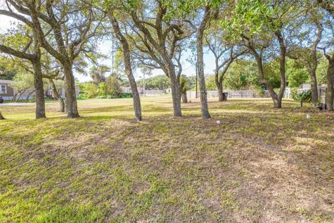 503 N Verne Street Rockport TX 78382