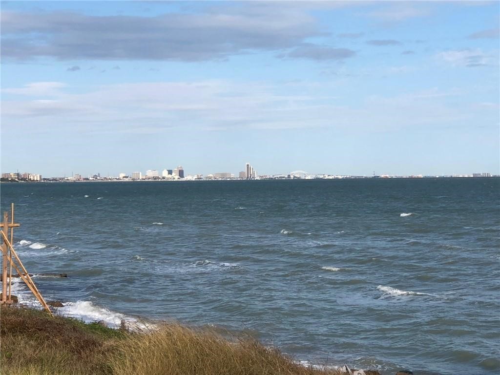 5642 Ocean Drive Corpus Christi TX 78412