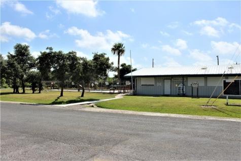124 Belaire Drive Rockport TX 78382