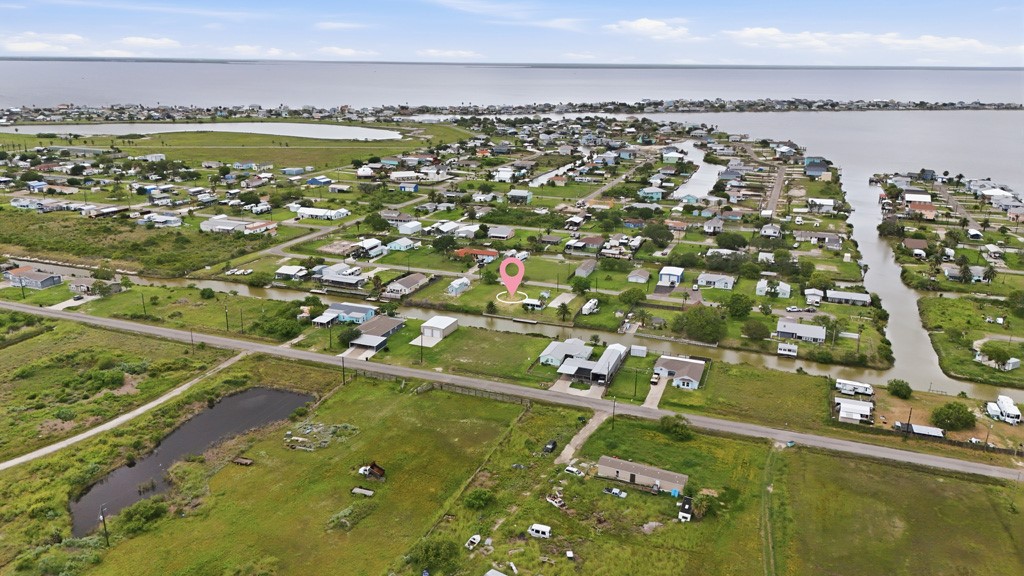 217 W Pompano Rockport TX 78382