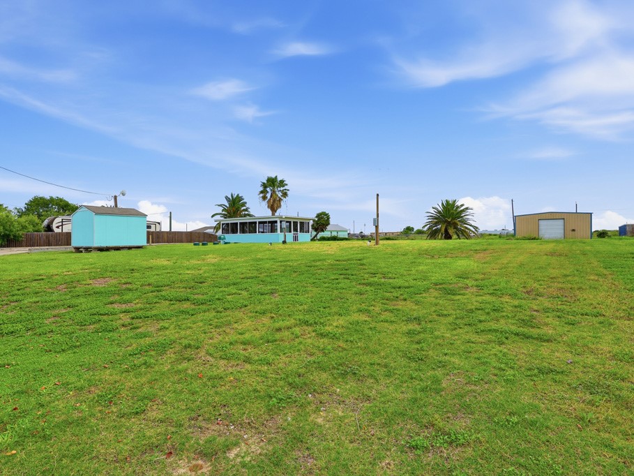 217 W Pompano Rockport TX 78382