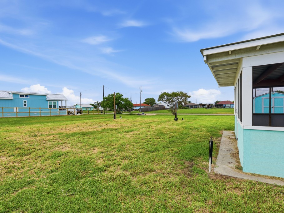 217 W Pompano Rockport TX 78382