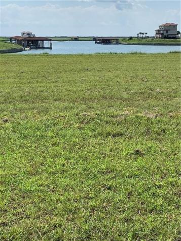 162 Chateau Way Port O'connor TX 77982