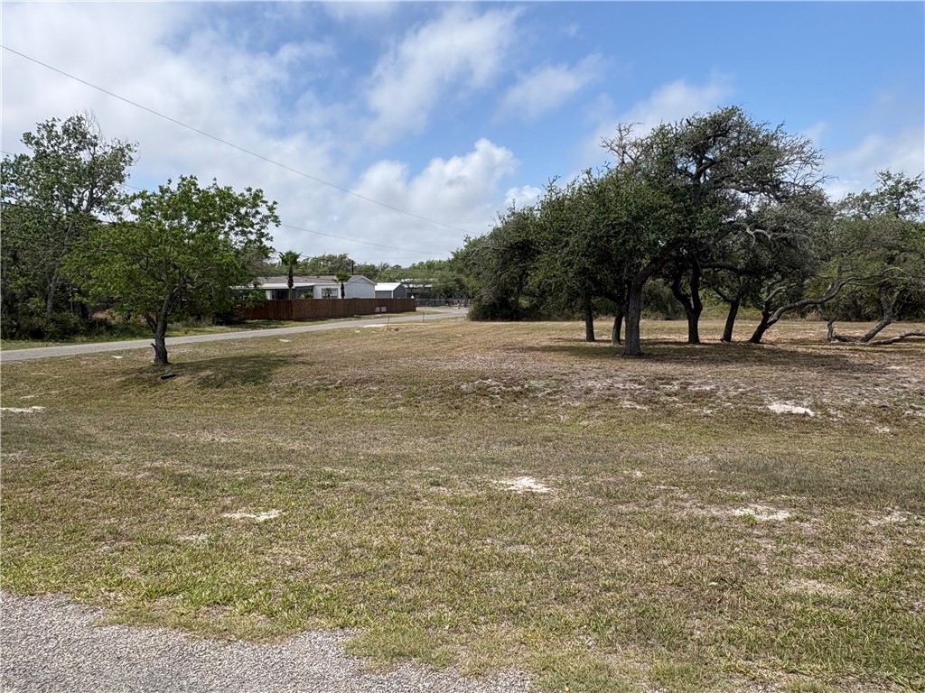 807 Traylor Avenue Rockport TX 78382