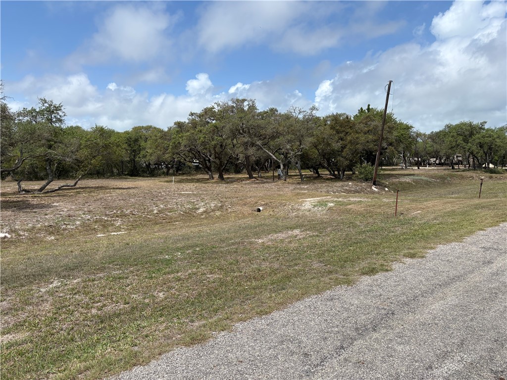 807 Traylor Avenue Rockport TX 78382