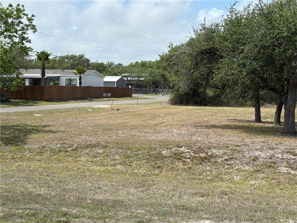 807 Traylor Avenue Rockport TX 78382