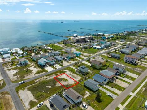 911 S Magnolia Street Rockport TX 78382