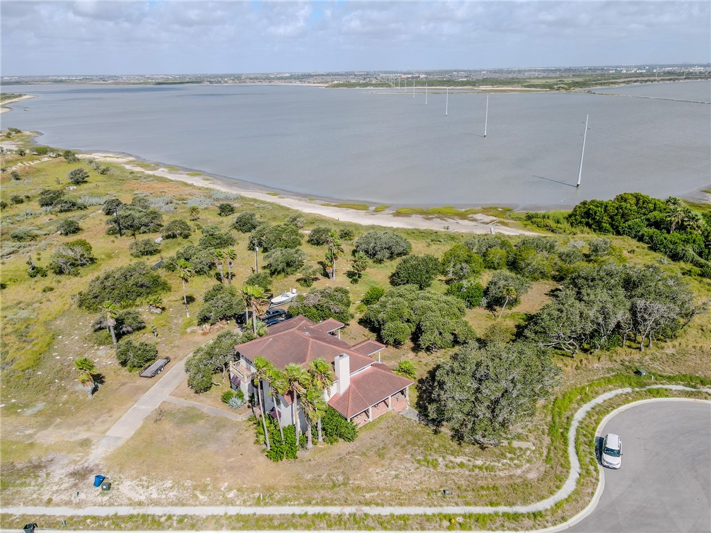 2305 Lords Of The Bay Court Corpus Christi TX 78418