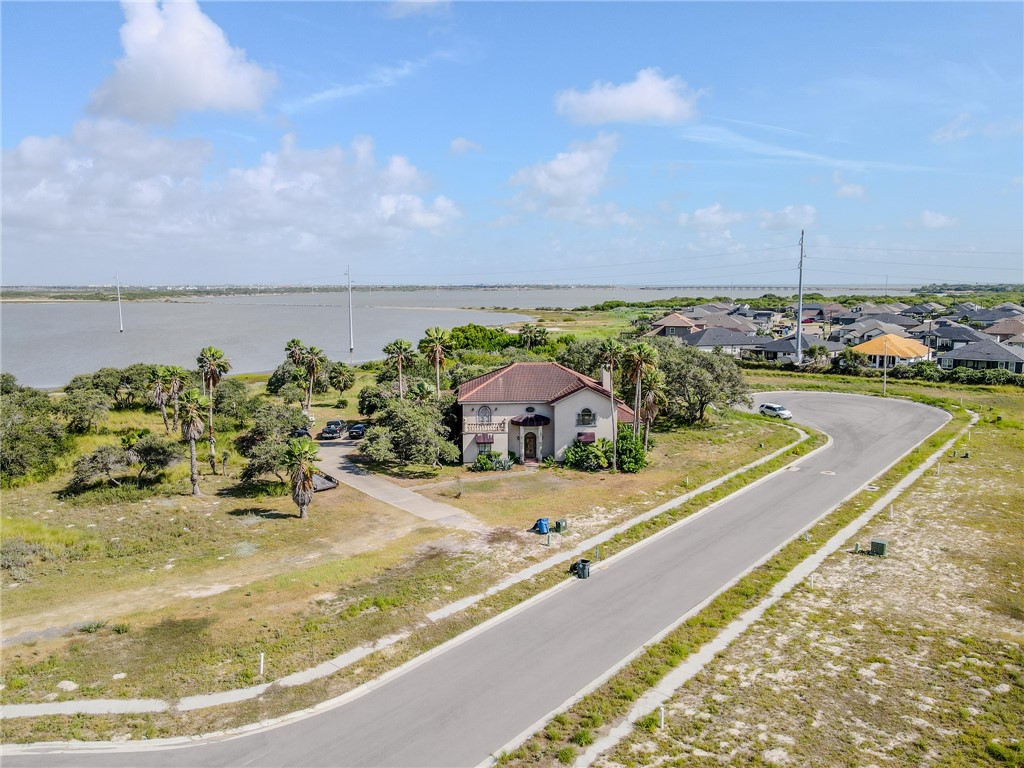2305 Lords Of The Bay Court Corpus Christi TX 78418